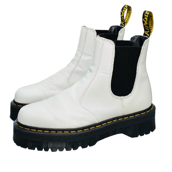 Dr. Martens 2976 Quad White Platform Chelsea Boots Size 10 Women’s EUC - Picture 2 of 9